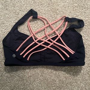 lululemon Free to Be Bra size 6 navy